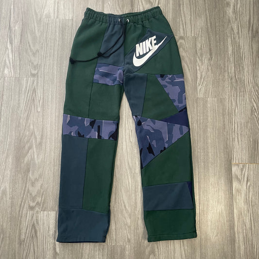 1/1 Upcycled Patchwork Sweatpants - M